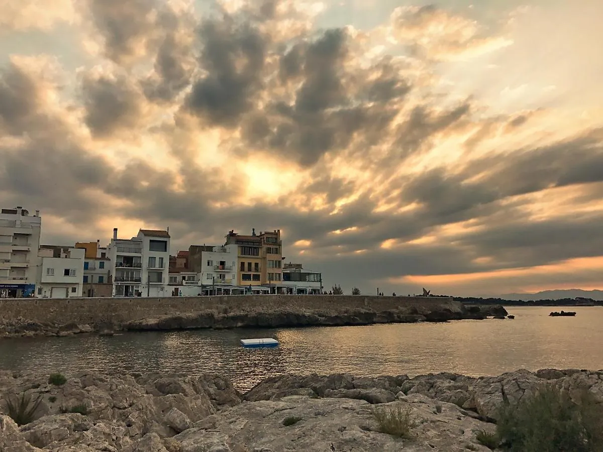 Lluisalbert L' Escala 0*,